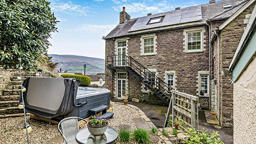 Dardy House Dardy House